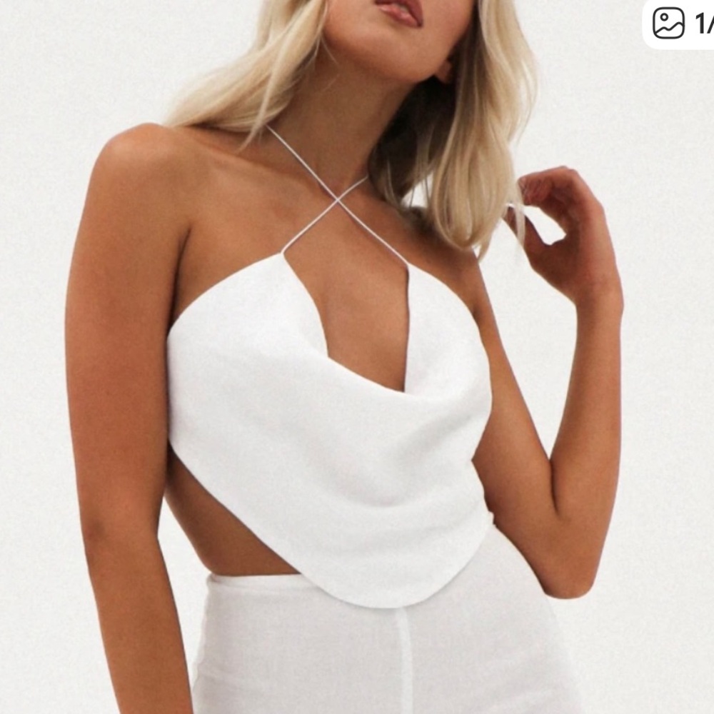 NWOT Natalie Rolt Open Back Linen Cowl Crop Top